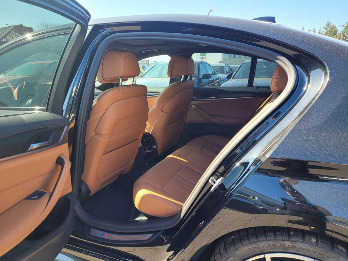 Sedan BMW 540D XDRIVE SEDAN: foto 16