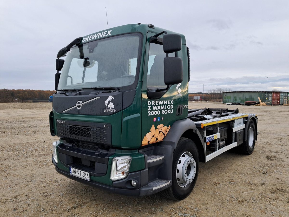VOLVO FL - Camión multibasculante: foto 3 VOLVO FL - Camión multibasculante: foto 3