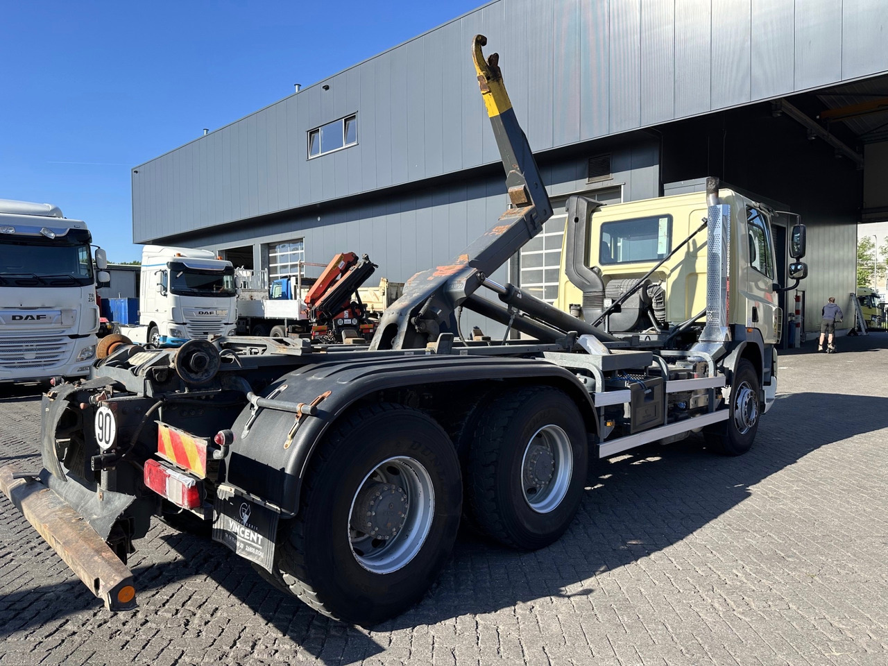 DAF - Camión multibasculante: foto 2 DAF - Camión multibasculante: foto 2