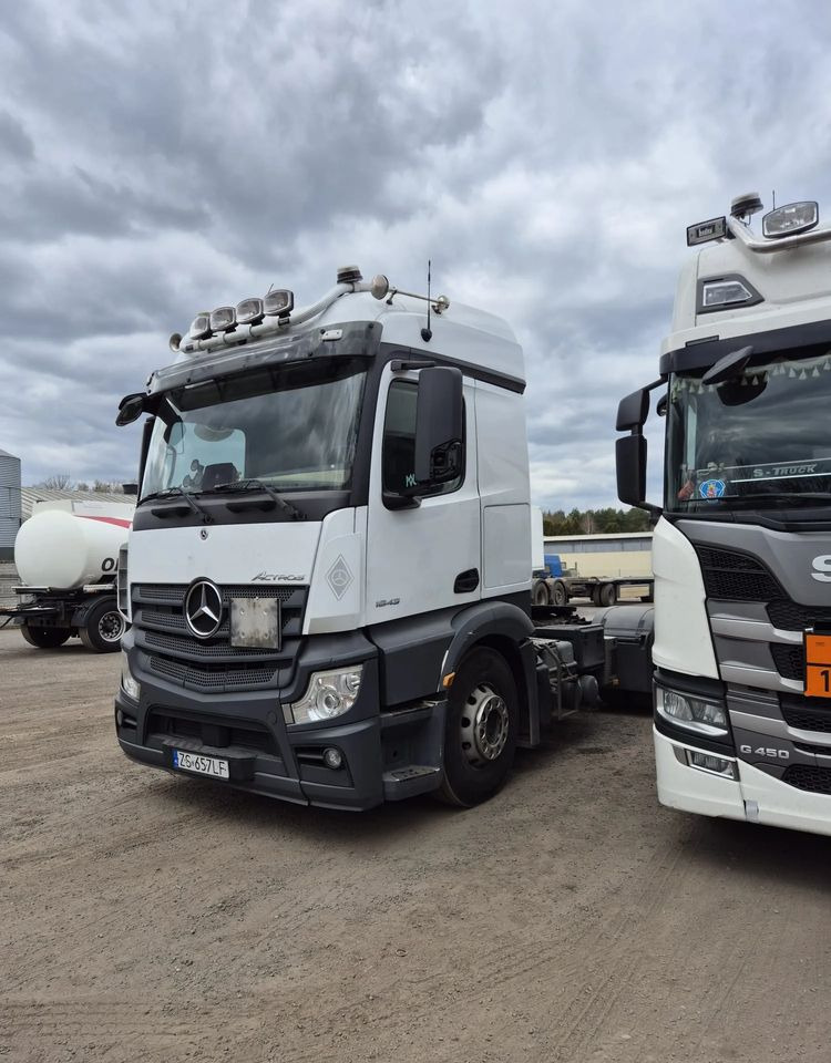 Mercedes-Benz Actros 1843 LS - Cabeza tractora: foto 2 Mercedes-Benz Actros 1843 LS - Cabeza tractora: foto 2