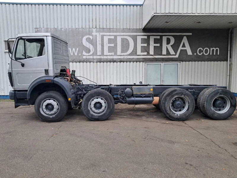 Mercedes-Benz 3235SK / 3535SK , 8x4, V8 BiTurbo, ZF Manual , Spring Suspension - Camión chasis: foto 2 Mercedes-Benz 3235SK / 3535SK , 8x4, V8 BiTurbo, ZF Manual , Spring Suspension - Camión chasis: foto 2