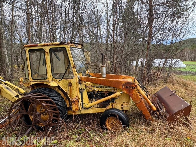 1975 FORD 4550 TRAKTORGRAVER - Tractor: foto 4 1975 FORD 4550 TRAKTORGRAVER - Tractor: foto 4