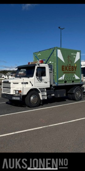 1983 Scania T82H4X2LI46 TIPPBIL VETERAN. - Camión volquete: foto 4 1983 Scania T82H4X2LI46 TIPPBIL VETERAN. - Camión volquete: foto 4
