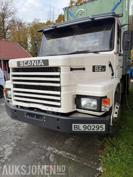1983 Scania T82H4X2LI46 TIPPBIL VETERAN. - Camión volquete: foto 2 1983 Scania T82H4X2LI46 TIPPBIL VETERAN. - Camión volquete: foto 2