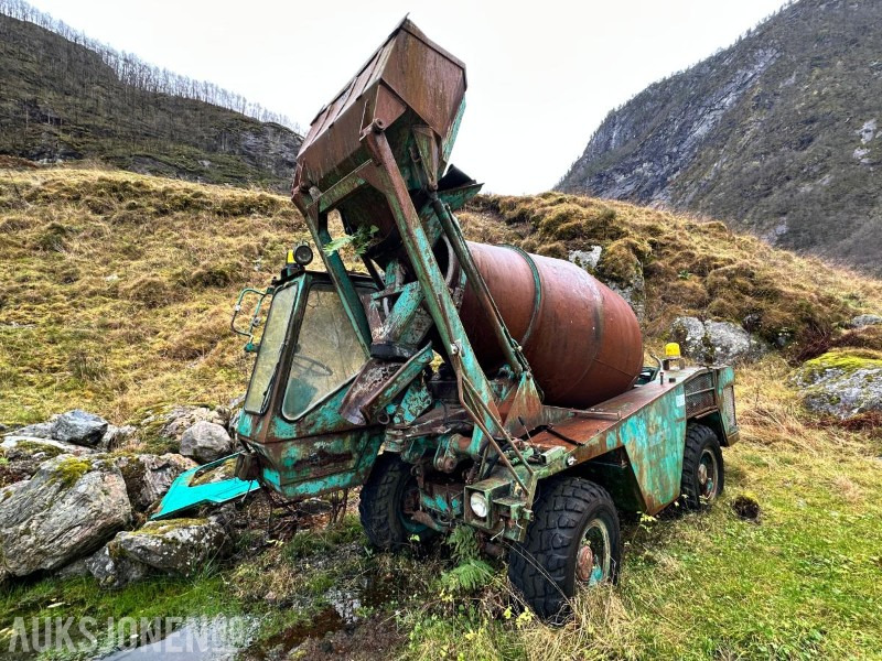 1984 Mariner 35 Betongblander Deleobjekt - Equipo de construcción: foto 1 1984 Mariner 35 Betongblander Deleobjekt - Equipo de construcción: foto 1
