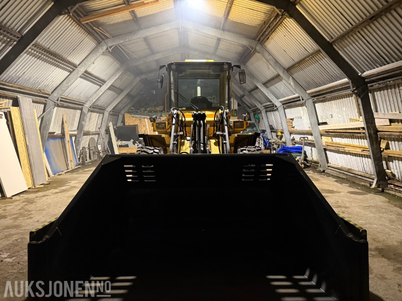 1996 Volvo L70C - Klappvinge - Sentralsmøring - 18 290t - Cargadora de ruedas: foto 2 1996 Volvo L70C - Klappvinge - Sentralsmøring - 18 290t - Cargadora de ruedas: foto 2