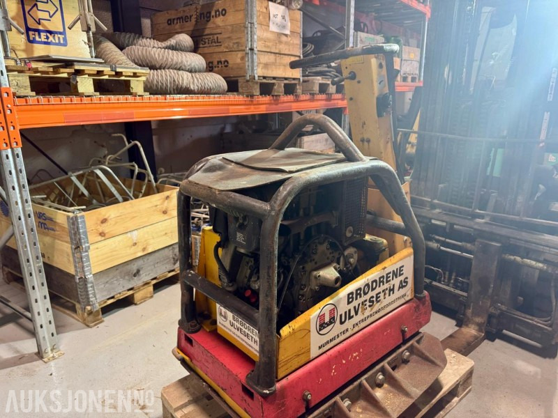 2000 Dynapac LG 500 vibroplate - Equipo de construcción: foto 5 2000 Dynapac LG 500 vibroplate - Equipo de construcción: foto 5