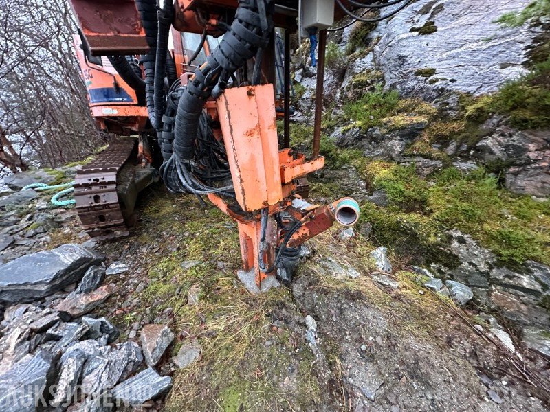 Perforadora 2001 Tamrock Ranger 500 – DB700 bomtype - borerigg: foto 37