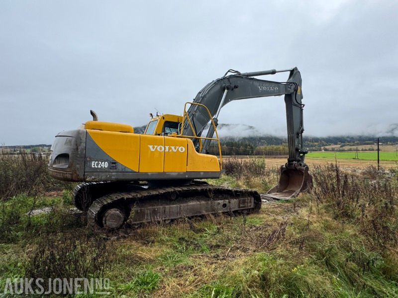 2001 Volvo EC240NLC Beltegraver - Gravemaskin - Excavadora: foto 4 2001 Volvo EC240NLC Beltegraver - Gravemaskin - Excavadora: foto 4