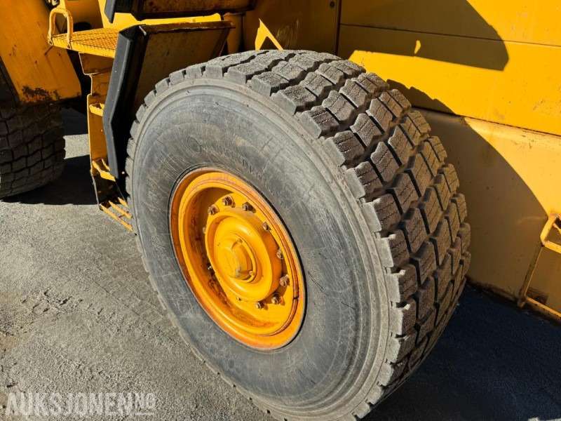 Cargadora de ruedas 2001 Volvo L90 D hjullaster med skuffe: foto 16