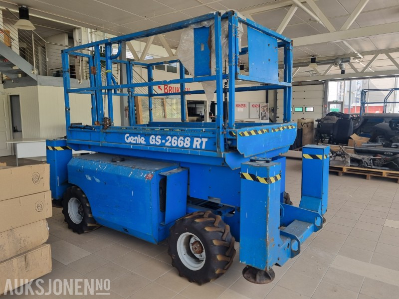 2002 Genie GS-2668 RT lift diesel - Plataforma elevadora: foto 3 2002 Genie GS-2668 RT lift diesel - Plataforma elevadora: foto 3