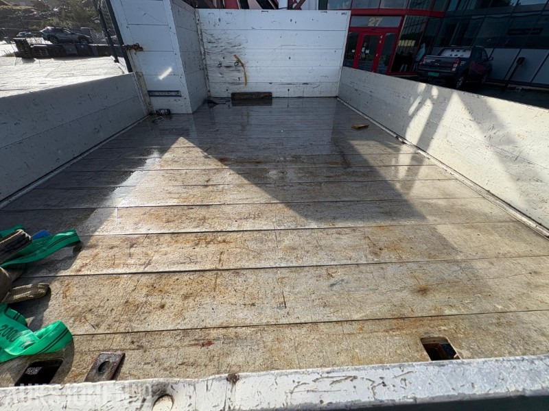 Camión grúa 2004 Iveco 120E24 EUROCARGO kranbil - registrert for 5 sitteplasser: foto 12