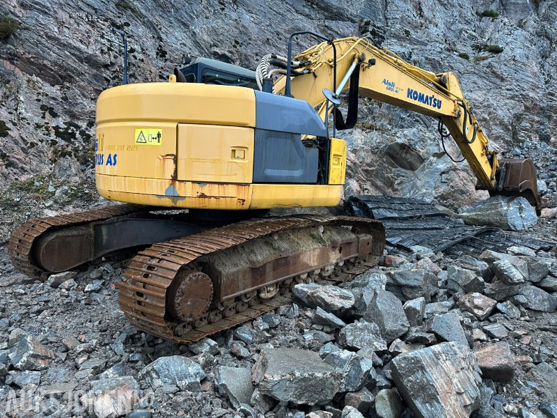 2005 Komatsu PC228USLC-3K gravemaskin // graveskuffe // opplegg til rotortilt - Excavadora: foto 5 2005 Komatsu PC228USLC-3K gravemaskin // graveskuffe // opplegg til rotortilt - Excavadora: foto 5