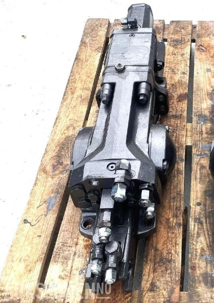 2005 Tamrock HL 510 – Borhammer - Nyoverhalt - 3. mndr Garanti - Perforadora: foto 5 2005 Tamrock HL 510 – Borhammer - Nyoverhalt - 3. mndr Garanti - Perforadora: foto 5