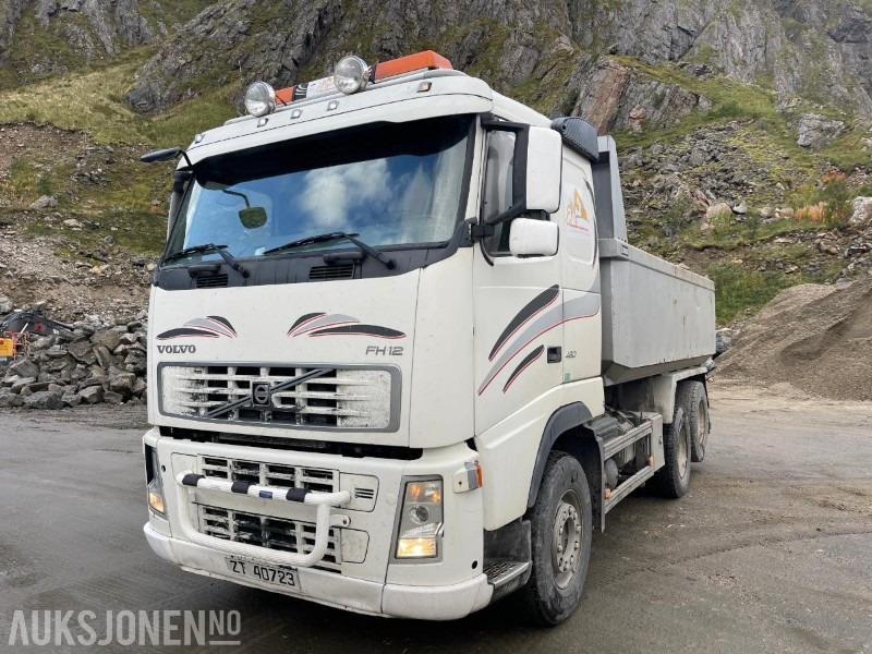 2005 Volvo FH12 6X2 *Sentralsmøring* Eu godkjent til 21.04.2026* - Camión volquete: foto 1 2005 Volvo FH12 6X2 *Sentralsmøring* Eu godkjent til 21.04.2026* - Camión volquete: foto 1