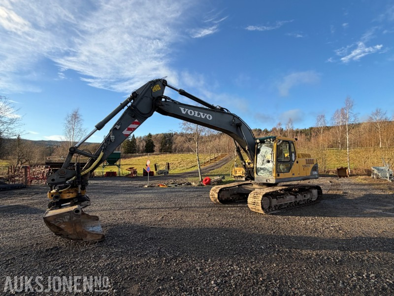2006 Volvo EC 210B med Engcon EC20 tiltrotator, HK feste, pusseskuff og graveskuff - Excavadora: foto 2 2006 Volvo EC 210B med Engcon EC20 tiltrotator, HK feste, pusseskuff og graveskuff - Excavadora: foto 2