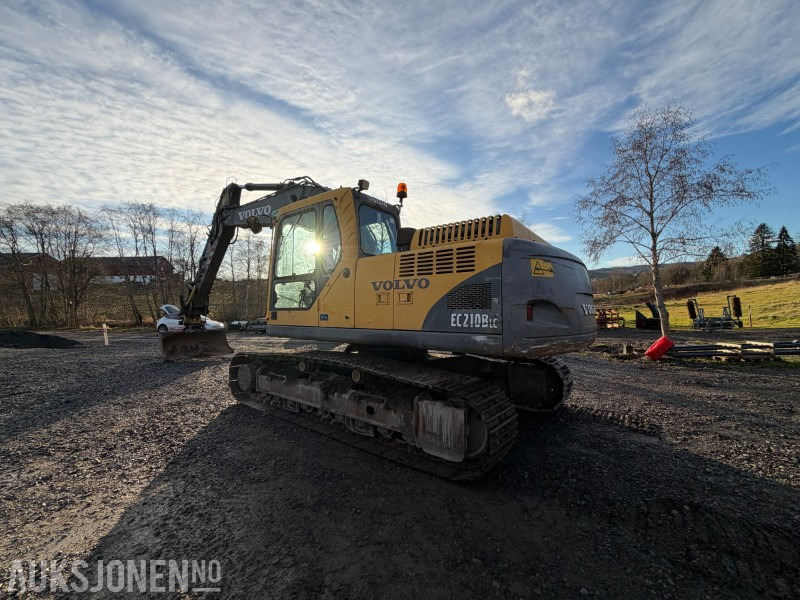 2006 Volvo EC 210B med Engcon EC20 tiltrotator, HK feste, pusseskuff og graveskuff - Excavadora: foto 4 2006 Volvo EC 210B med Engcon EC20 tiltrotator, HK feste, pusseskuff og graveskuff - Excavadora: foto 4