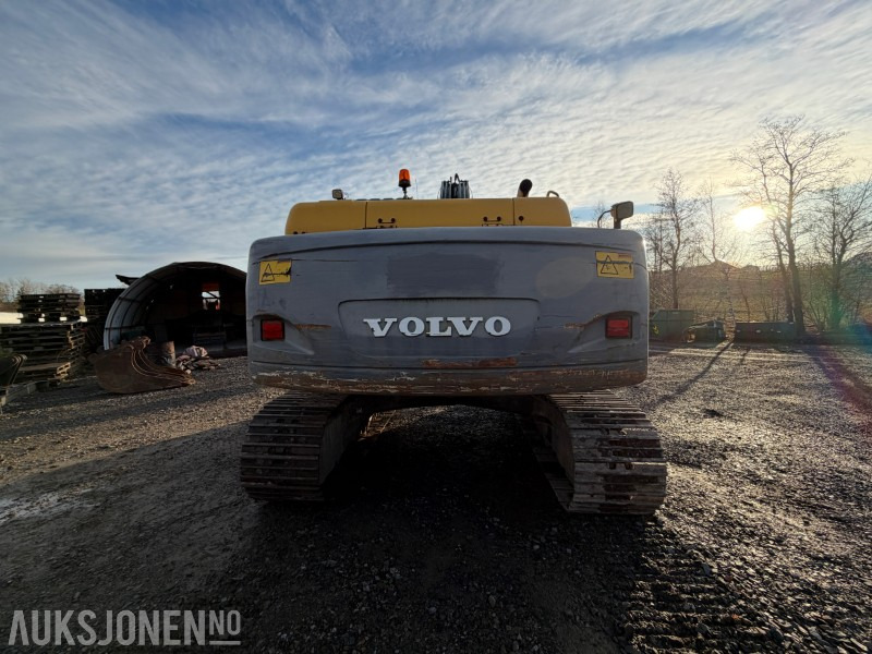 2006 Volvo EC 210B med Engcon EC20 tiltrotator, HK feste, pusseskuff og graveskuff - Excavadora: foto 5 2006 Volvo EC 210B med Engcon EC20 tiltrotator, HK feste, pusseskuff og graveskuff - Excavadora: foto 5