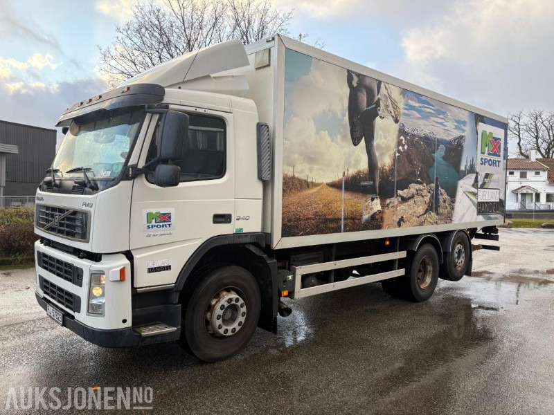 2006 Volvo FM 340 6x2 skapbil m/ løftelem - Camión caja cerrada: foto 2 2006 Volvo FM 340 6x2 skapbil m/ løftelem - Camión caja cerrada: foto 2
