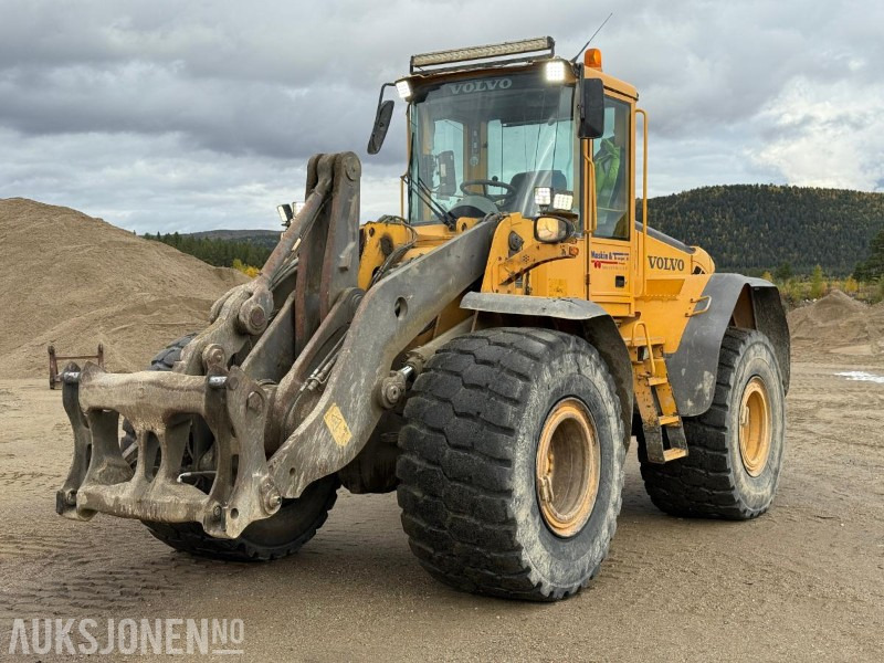 2006 Volvo L120E - Sentralsmøring - 14887 timer - Cargadora de ruedas: foto 1 2006 Volvo L120E - Sentralsmøring - 14887 timer - Cargadora de ruedas: foto 1