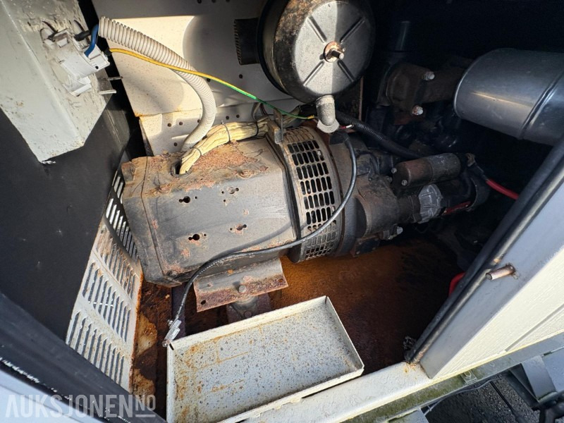 2008 Dieselaggregat 18,75 kVA på henger 400/230 V, 3-fase - Equipo de construcción: foto 3 2008 Dieselaggregat 18,75 kVA på henger 400/230 V, 3-fase - Equipo de construcción: foto 3