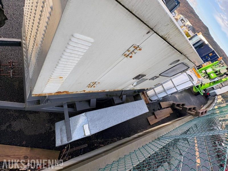 2008 Dieselaggregat 18,75 kVA på henger 400/230 V, 3-fase - Equipo de construcción: foto 2 2008 Dieselaggregat 18,75 kVA på henger 400/230 V, 3-fase - Equipo de construcción: foto 2