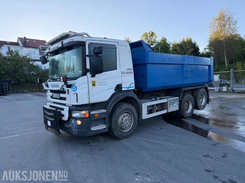 2008 Scania P420 TIPPBIL- BRØYTERIGGET - SERVICEHISTORIKK - LAV KM - NYLIG EU-GODKJENT. - Camión volquete: foto 1 2008 Scania P420 TIPPBIL- BRØYTERIGGET - SERVICEHISTORIKK - LAV KM - NYLIG EU-GODKJENT. - Camión volquete: foto 1