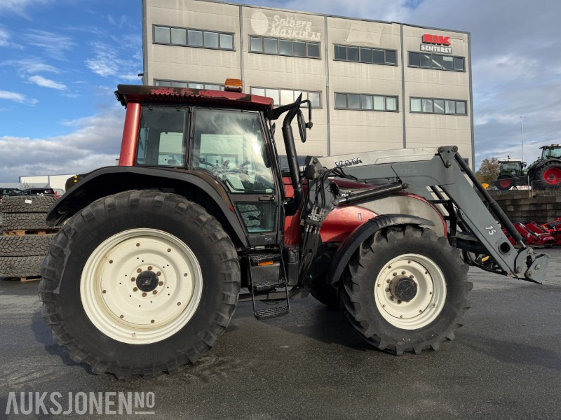 2008 Valtra T-180 Traktor med frontlaster / 1362 timer - Tractor: foto 5 2008 Valtra T-180 Traktor med frontlaster / 1362 timer - Tractor: foto 5