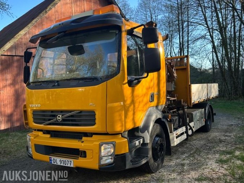2008 Volvo FL-240 Kranbil med Tipp EU OK NY SERVICE SKRIVERKONTROLL - Camión grúa: foto 1 2008 Volvo FL-240 Kranbil med Tipp EU OK NY SERVICE SKRIVERKONTROLL - Camión grúa: foto 1