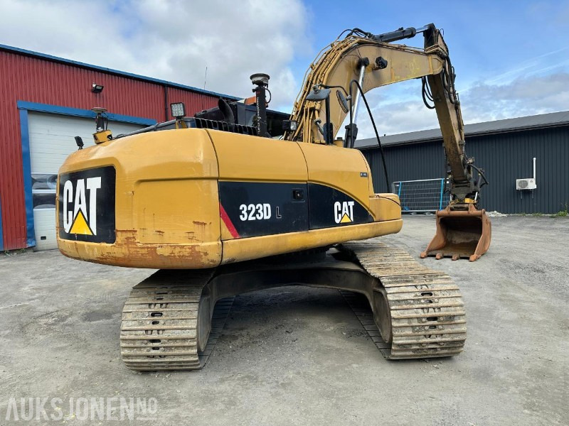 2010 CAT 323D GRAVEMASKIN - 14167 TIMER - Excavadora: foto 2 2010 CAT 323D GRAVEMASKIN - 14167 TIMER - Excavadora: foto 2