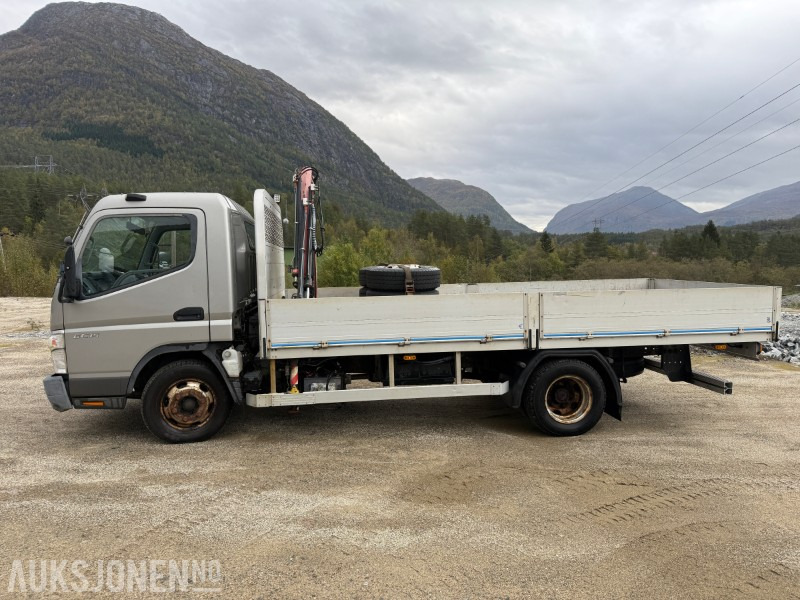 2010 Mitsubishi FUSO CANTER Rep.objekt. Kun 102175km - Camión grúa: foto 2 2010 Mitsubishi FUSO CANTER Rep.objekt. Kun 102175km - Camión grúa: foto 2