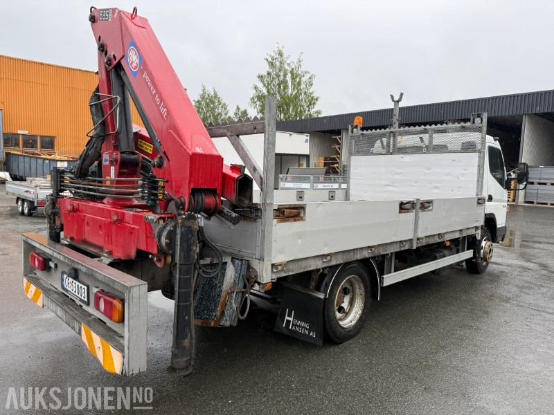 2010 Mitsubishi Fuso Canter 7C18 m/ HMF 635-K2 kran – lav km, fjernstyring - Camión grúa: foto 4 2010 Mitsubishi Fuso Canter 7C18 m/ HMF 635-K2 kran – lav km, fjernstyring - Camión grúa: foto 4