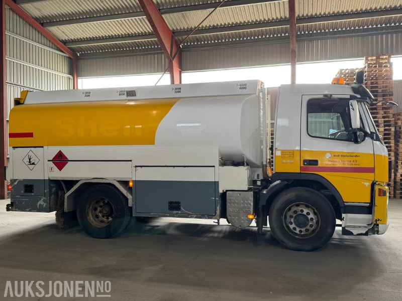 2010 Volvo FM 370 tankbil med 12000 liters tank - Camión cisterna: foto 4 2010 Volvo FM 370 tankbil med 12000 liters tank - Camión cisterna: foto 4
