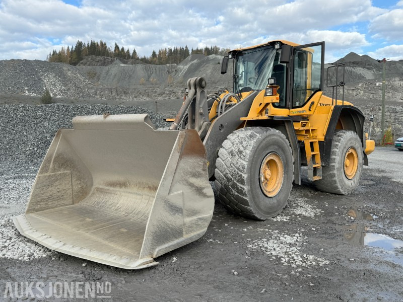 2010 Volvo L180F hjullaster med skuffe / Spakstyring - Cargadora de ruedas: foto 1 2010 Volvo L180F hjullaster med skuffe / Spakstyring - Cargadora de ruedas: foto 1