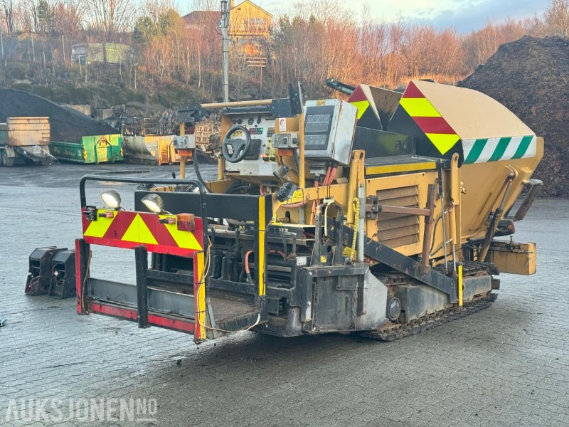 2012 Cat AP255E Beltegående Asfaltutlegger - Timer: 2464 - Equipo de construcción: foto 5 2012 Cat AP255E Beltegående Asfaltutlegger - Timer: 2464 - Equipo de construcción: foto 5