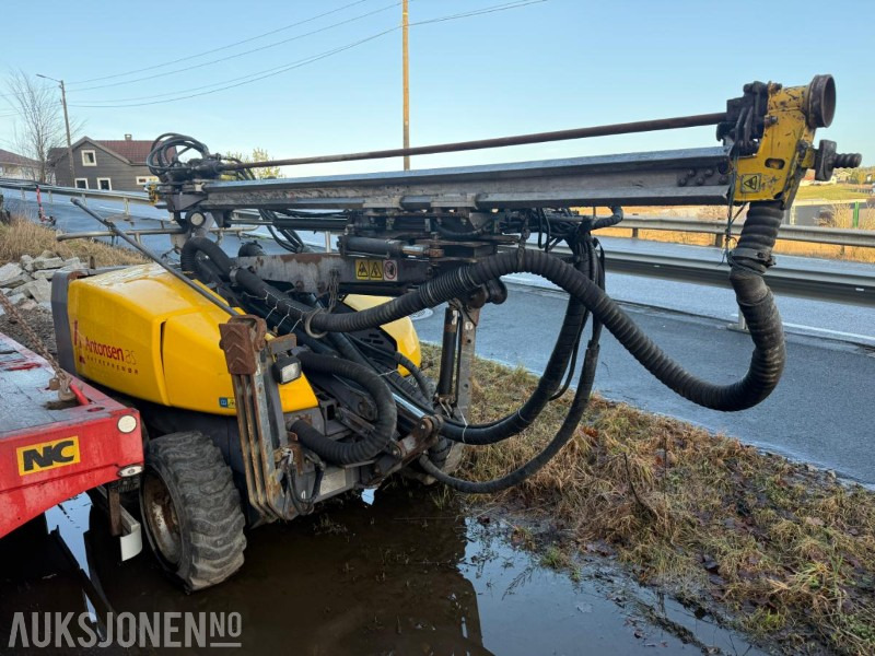 2013 Atlas Copco Flexiroc T15R-01BORERIGG SERVICEHISTORIKK 2000TIMER. - Perforadora: foto 2 2013 Atlas Copco Flexiroc T15R-01BORERIGG SERVICEHISTORIKK 2000TIMER. - Perforadora: foto 2
