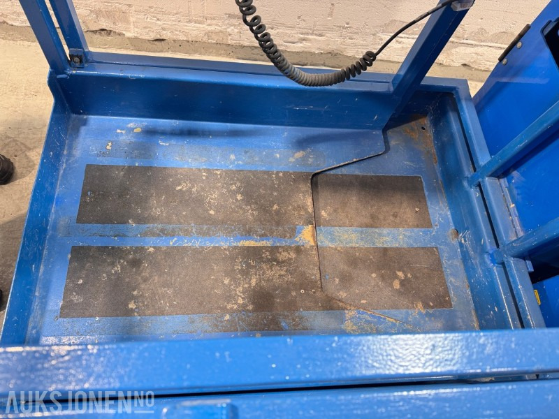 2013 Genie GRC-12 - 5,5m mastelift - Plataforma elevadora: foto 5 2013 Genie GRC-12 - 5,5m mastelift - Plataforma elevadora: foto 5