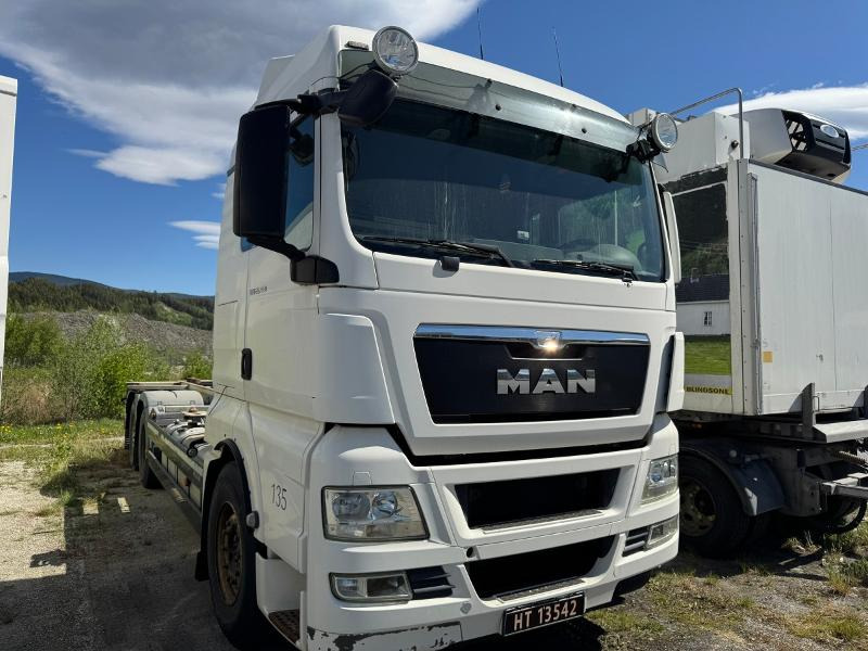 2013 MAN TGX 26.480 chassis med containerfester - Camión portacontenedore/ Intercambiable: foto 2 2013 MAN TGX 26.480 chassis med containerfester - Camión portacontenedore/ Intercambiable: foto 2