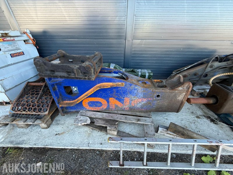 Equipo de construcción 2014 Furukawa FXJ-375 dele-hammer: foto 1