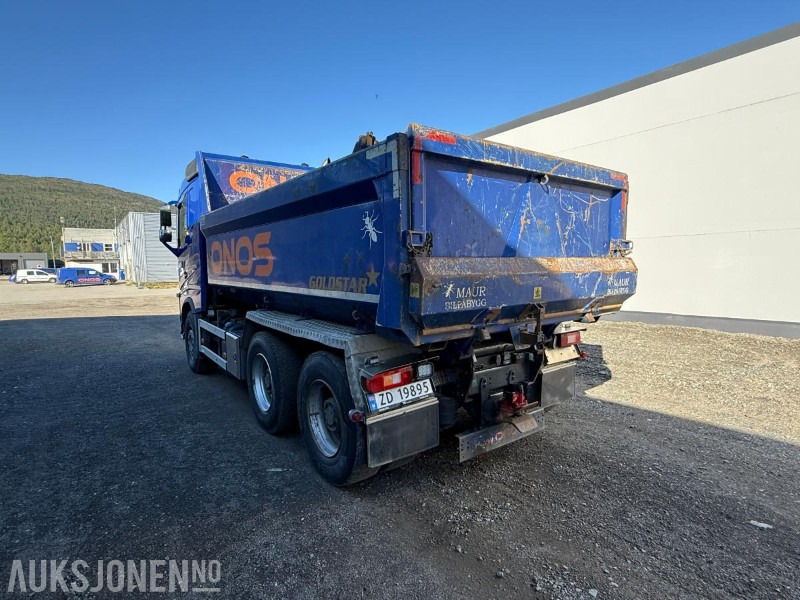 2014 VOLVO FH540 6X4 Tippbil - EURO 6 - 324439KM - Camión volquete: foto 4 2014 VOLVO FH540 6X4 Tippbil - EURO 6 - 324439KM - Camión volquete: foto 4