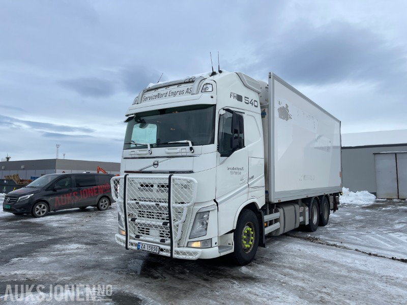 2014 Volvo FH 540 6x4 Thermobil - Camión caja cerrada: foto 1 2014 Volvo FH 540 6x4 Thermobil - Camión caja cerrada: foto 1