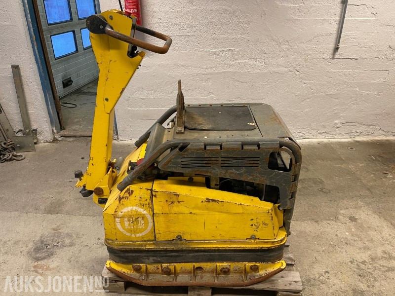 2014 Wacker Neuson DPU 100-70 Vibroplate, 768 kg - Rodillo: foto 1 2014 Wacker Neuson DPU 100-70 Vibroplate, 768 kg - Rodillo: foto 1