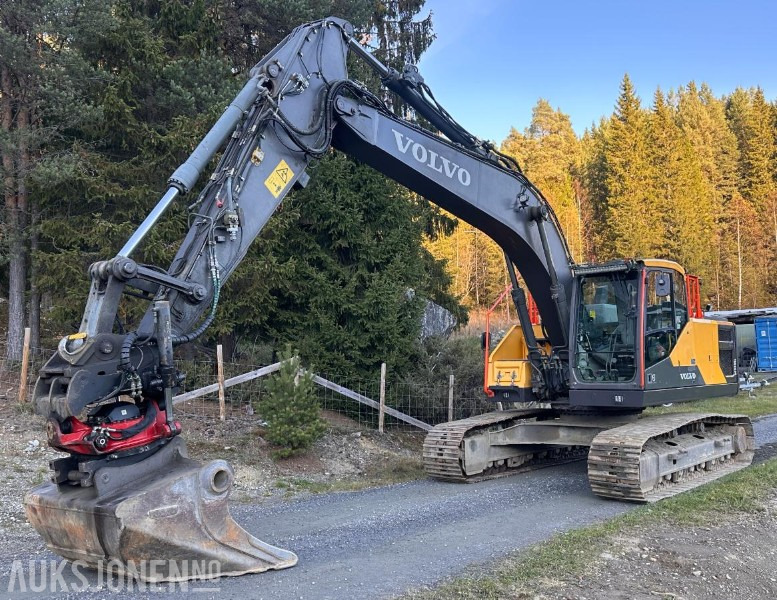 2015 Volvo EC220EL - Excavadora: foto 1 2015 Volvo EC220EL - Excavadora: foto 1