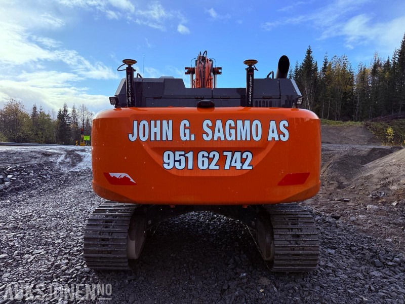 2016 Hitachi ZX300LC-6 Beltegraver - Sentralsmøring, GPS, Tilt og 2 skuffer - Excavadora: foto 4 2016 Hitachi ZX300LC-6 Beltegraver - Sentralsmøring, GPS, Tilt og 2 skuffer - Excavadora: foto 4