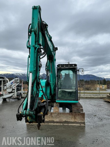 2016 Kobelco SK75SR-3E - 8 tonns gravemaskin - Tiltrotator - Pusskuffe - Bunkringspumpe - sentralsmøring - Sertifisert - Excavadora: foto 2 2016 Kobelco SK75SR-3E - 8 tonns gravemaskin - Tiltrotator - Pusskuffe - Bunkringspumpe - sentralsmøring - Sertifisert - Excavadora: foto 2