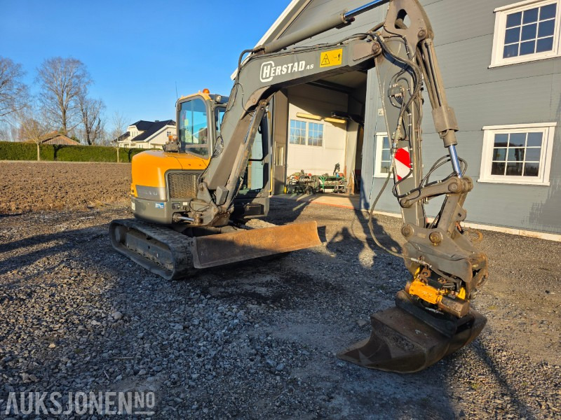 2016 VOLVO ECR58 TILTROTATOR HURTIGFESTE S50 MEDFØLGER GRAVESKUFF PUSSESKUFF SERTIFISERT TIL JULI 2026 - Miniexcavadora: foto 3 2016 VOLVO ECR58 TILTROTATOR HURTIGFESTE S50 MEDFØLGER GRAVESKUFF PUSSESKUFF SERTIFISERT TIL JULI 2026 - Miniexcavadora: foto 3
