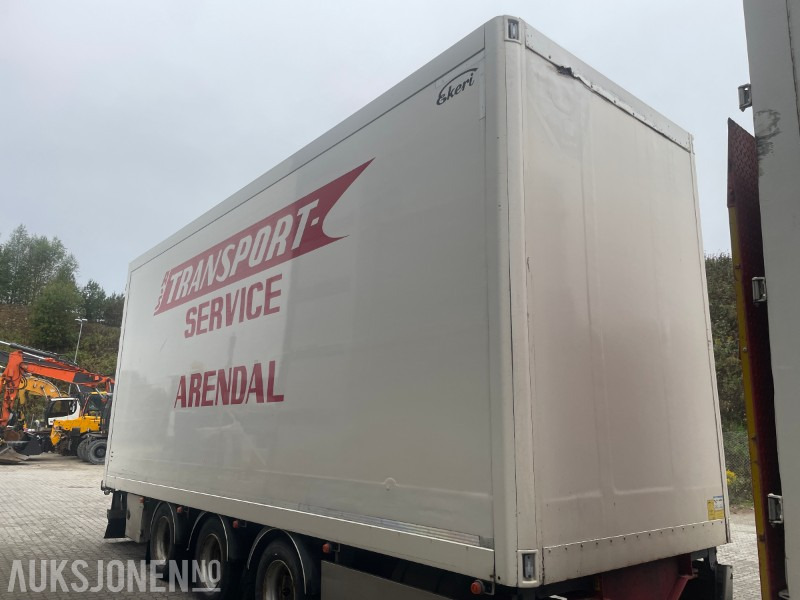 2017 Ekeri Skaphenger 3 akslet m/full sideåpning - Remolque caja cerrada: foto 5 2017 Ekeri Skaphenger 3 akslet m/full sideåpning - Remolque caja cerrada: foto 5