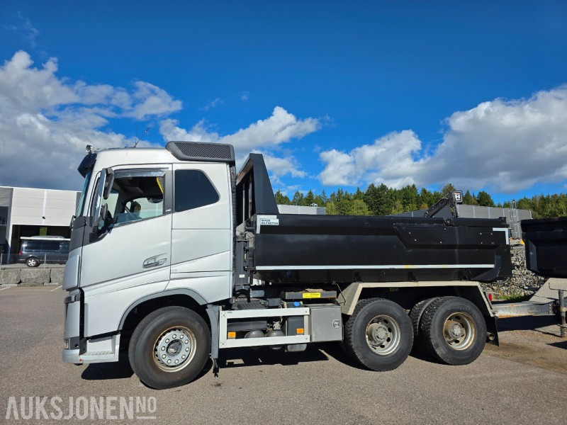 2017 Volvo FH16 tippbil med tipphenger + Maur bilpåbygg trippelkjerre - EURO6 - Nylig EU godkjent - Camión volquete: foto 2 2017 Volvo FH16 tippbil med tipphenger + Maur bilpåbygg trippelkjerre - EURO6 - Nylig EU godkjent - Camión volquete: foto 2