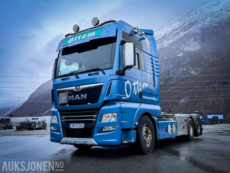 2018 MAN TGX 26.580 - D38 - Euro 6 - Krokbil - 20 tonns JOAB Krok med knekk - 6x2 - Camión multibasculante: foto 1 2018 MAN TGX 26.580 - D38 - Euro 6 - Krokbil - 20 tonns JOAB Krok med knekk - 6x2 - Camión multibasculante: foto 1