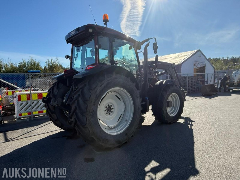 2020 Valtra A134 Traktor m/frontlaster. - Tractor: foto 4 2020 Valtra A134 Traktor m/frontlaster. - Tractor: foto 4